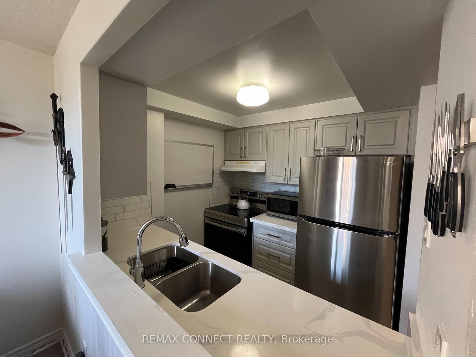 117 Gerrard Street, Unit 601 thumbnail 13