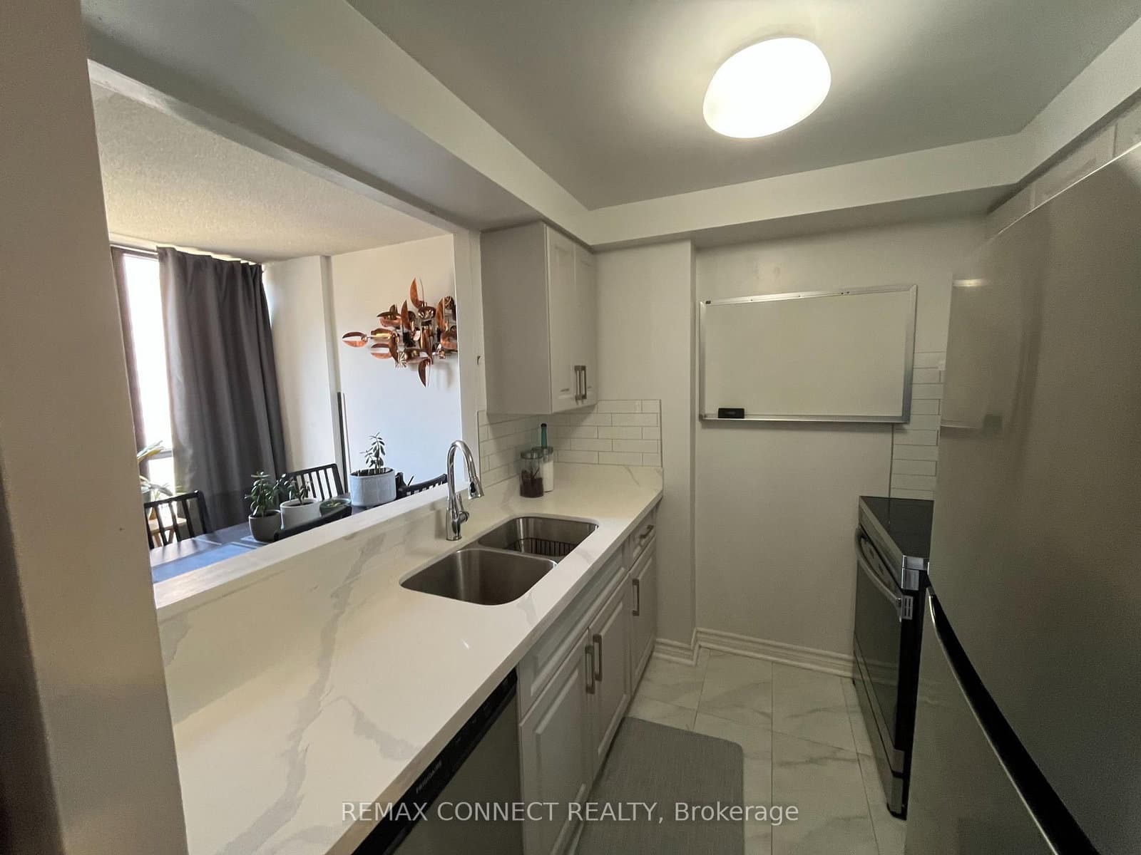 117 Gerrard Street, Unit 601 thumbnail 14