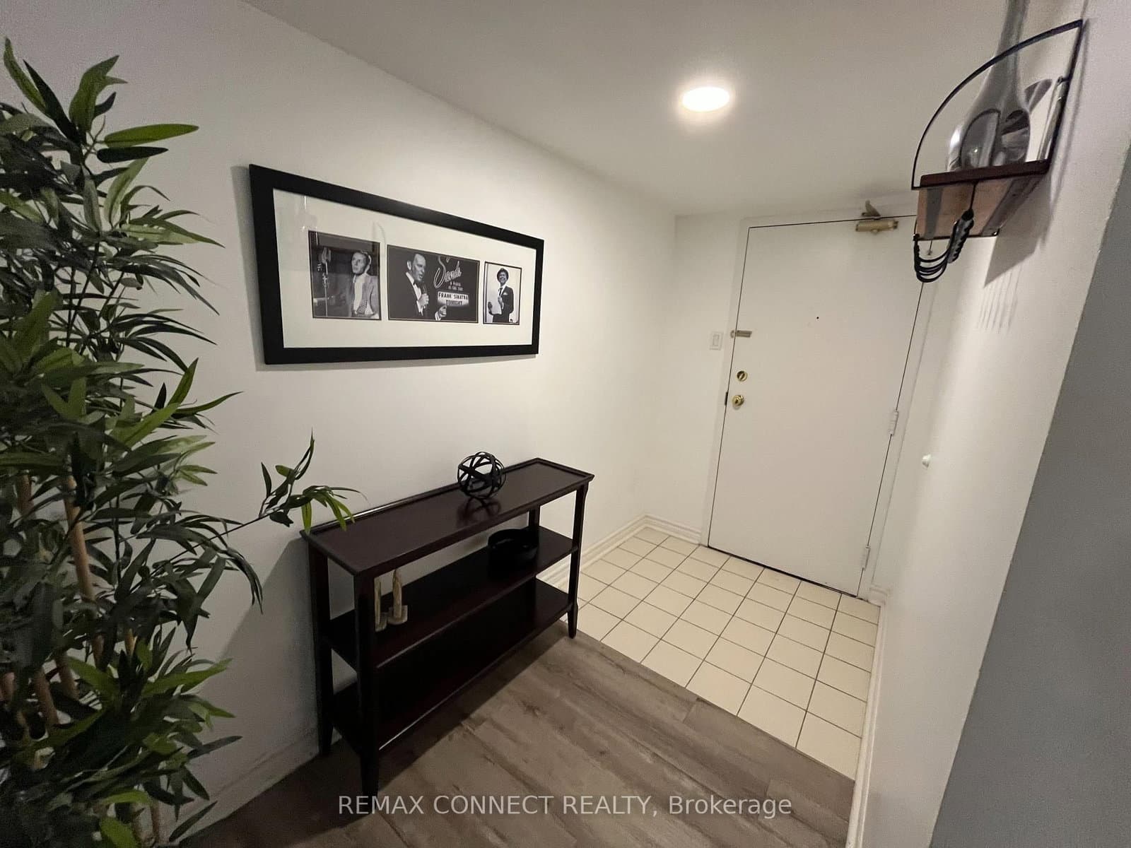 117 Gerrard Street, Unit 601 thumbnail 8