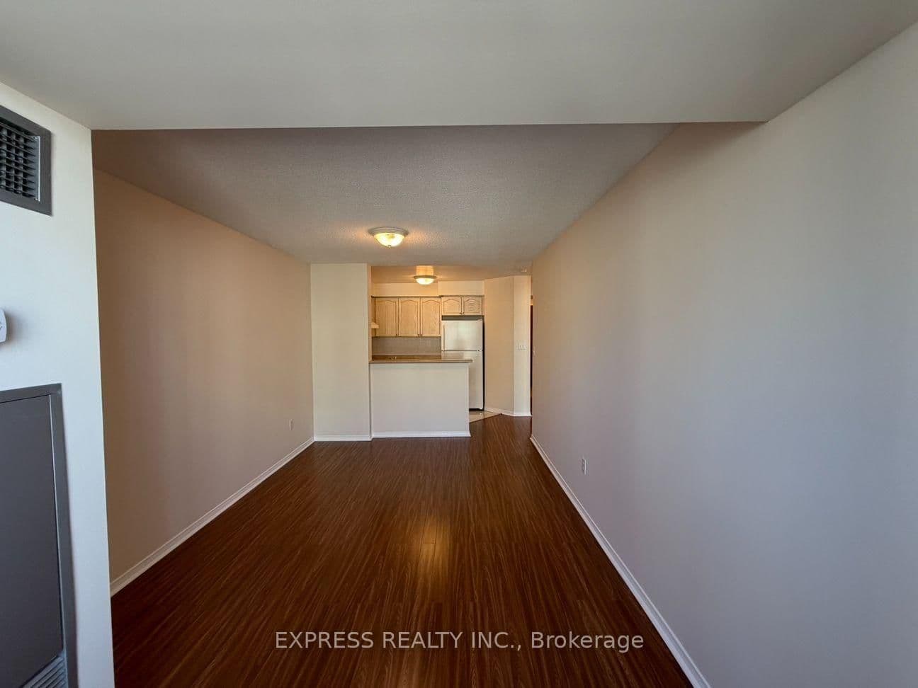 29 Pemberton Avenue, Unit 906 thumbnail 6