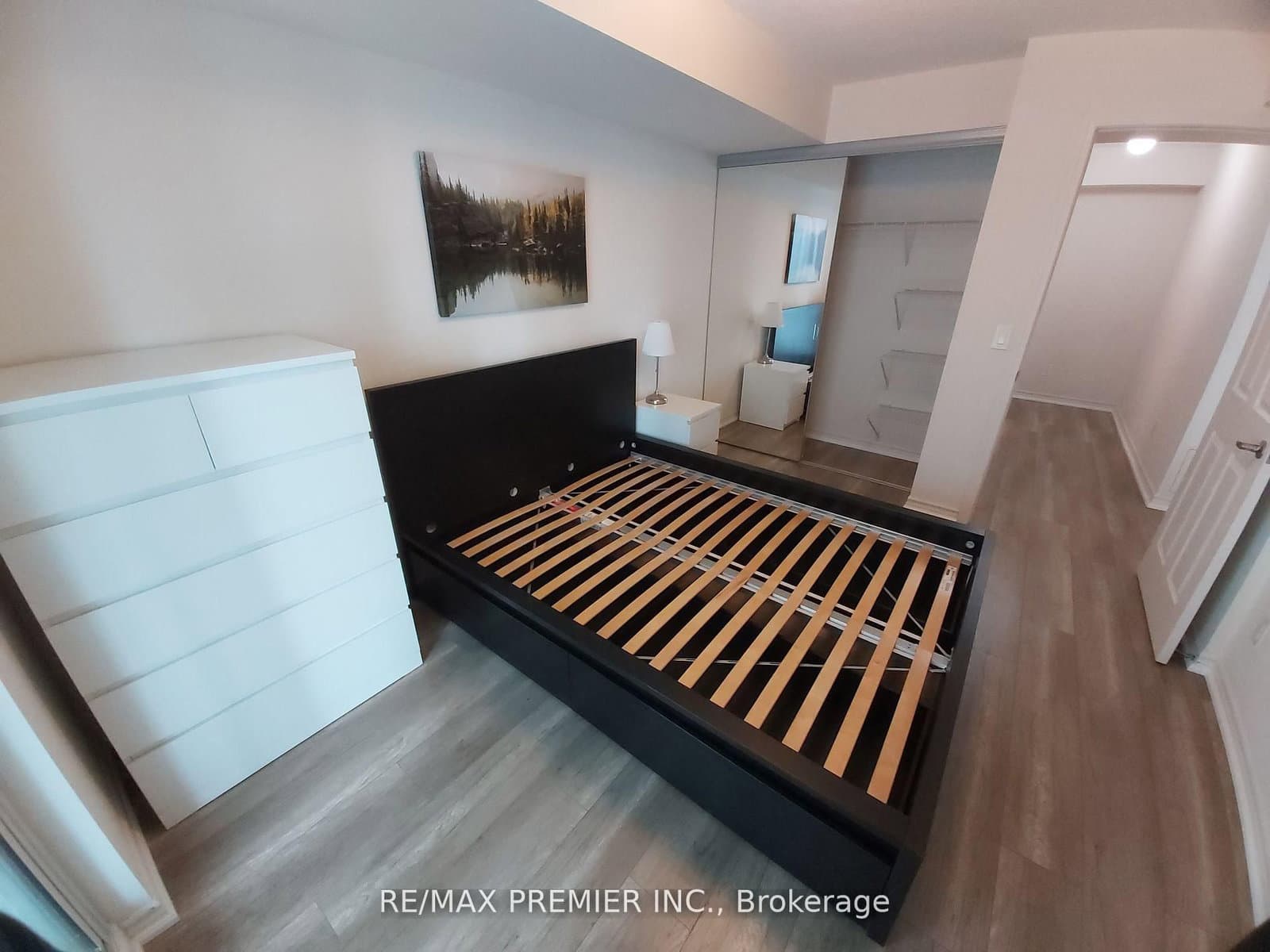 19 Grand Trunk Crescent, Unit 2507 thumbnail 10
