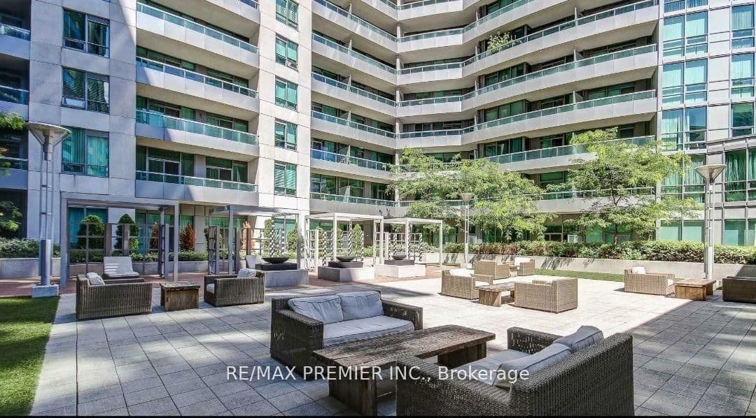 19 Grand Trunk Crescent, Unit 2507 thumbnail 15