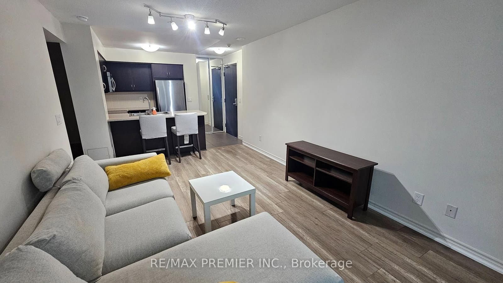 19 Grand Trunk Crescent, Unit 2507 thumbnail 5