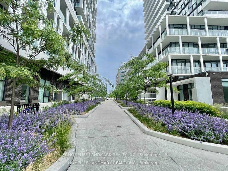 180 Fairview Mall Drive, Unit 103 thumbnail 19
