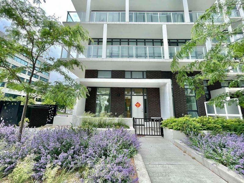 180 Fairview Mall Drive, Unit 103 thumbnail 3