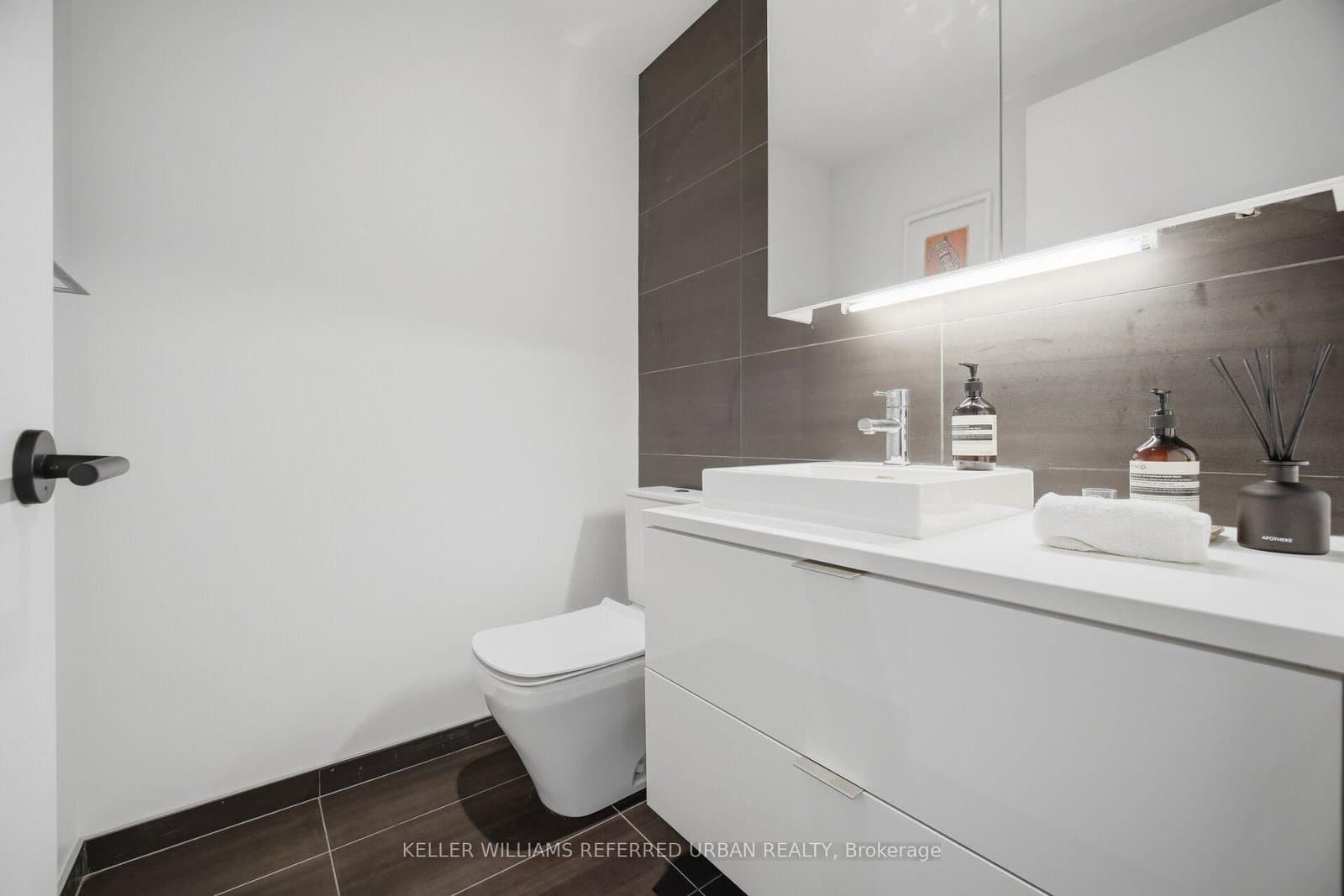 170 Bayview Avenue, Unit Th105 thumbnail 14