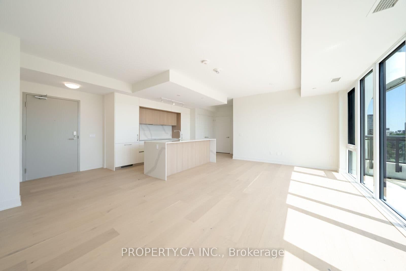 322 Dupont Street, Unit 804 thumbnail 3
