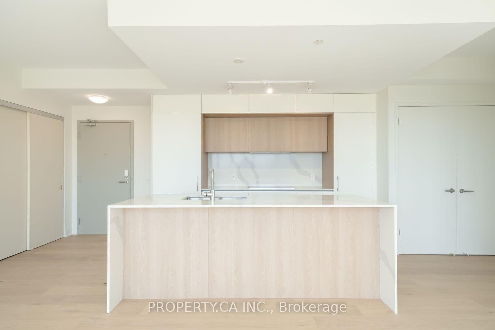 322 Dupont Street, Unit 804 thumbnail 4