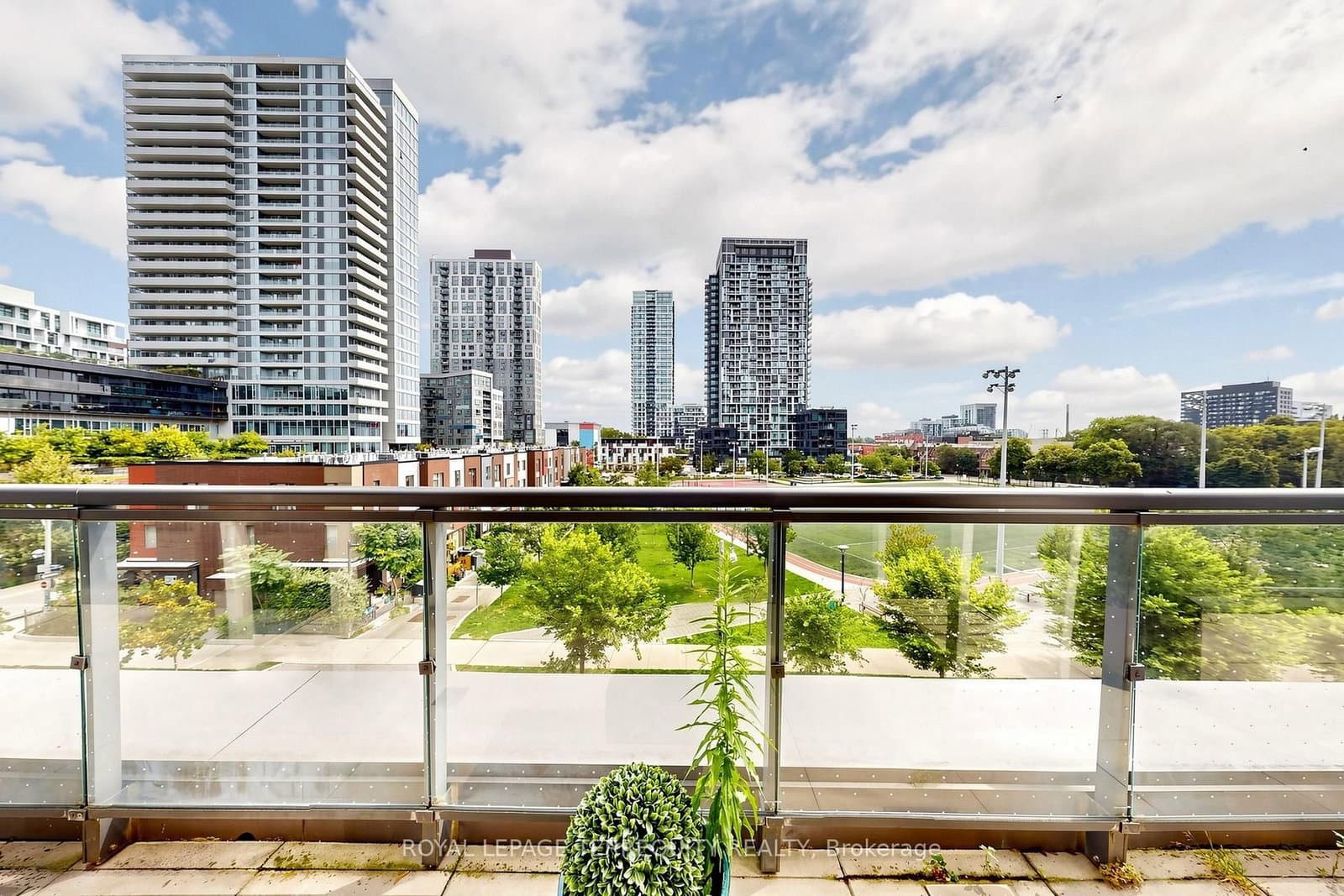 55 Regent Park Boulevard, Unit 415 thumbnail 31