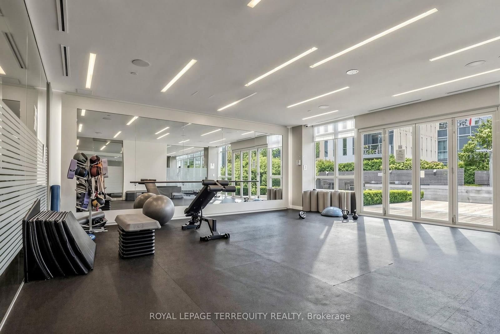 55 Regent Park Boulevard, Unit 415 thumbnail 39