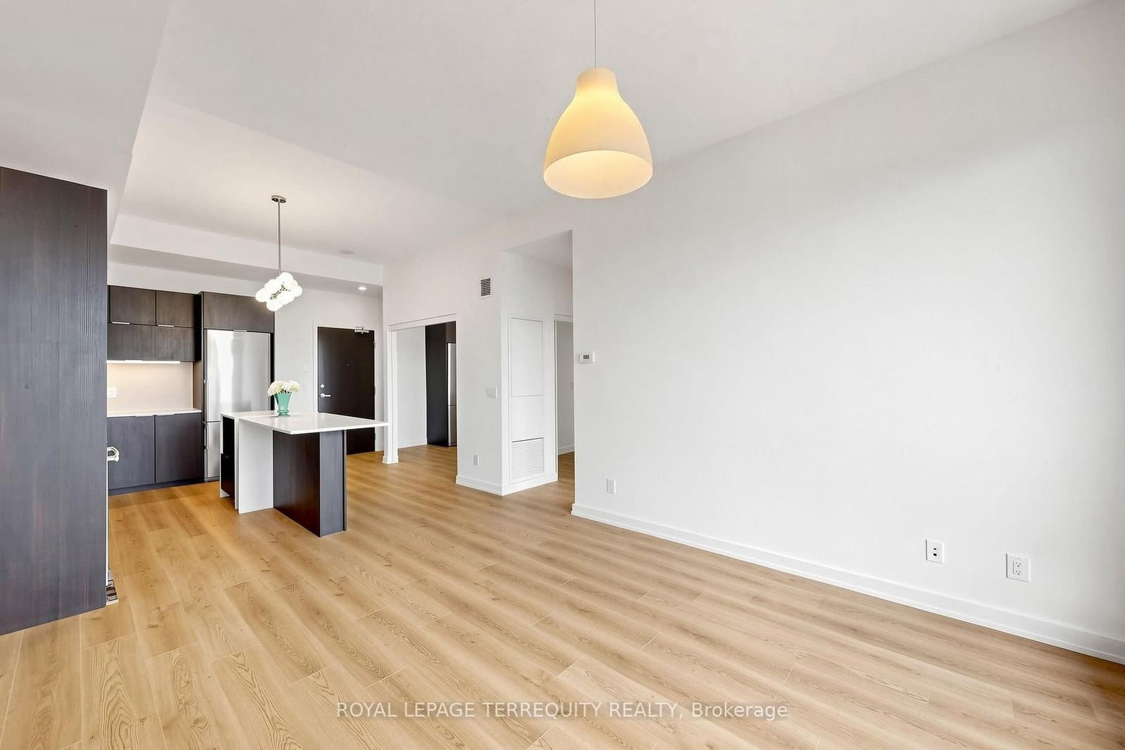 55 Regent Park Boulevard, Unit 415 thumbnail 9
