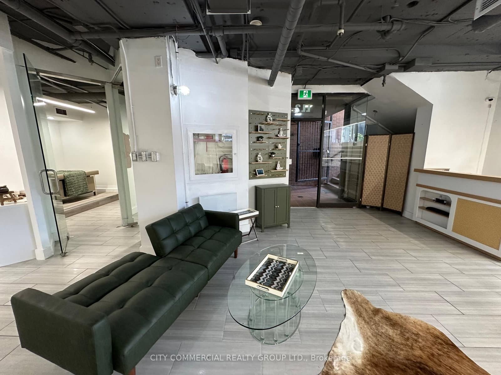 1300 Bay Street, Unit LL2 and LL3 thumbnail 17
