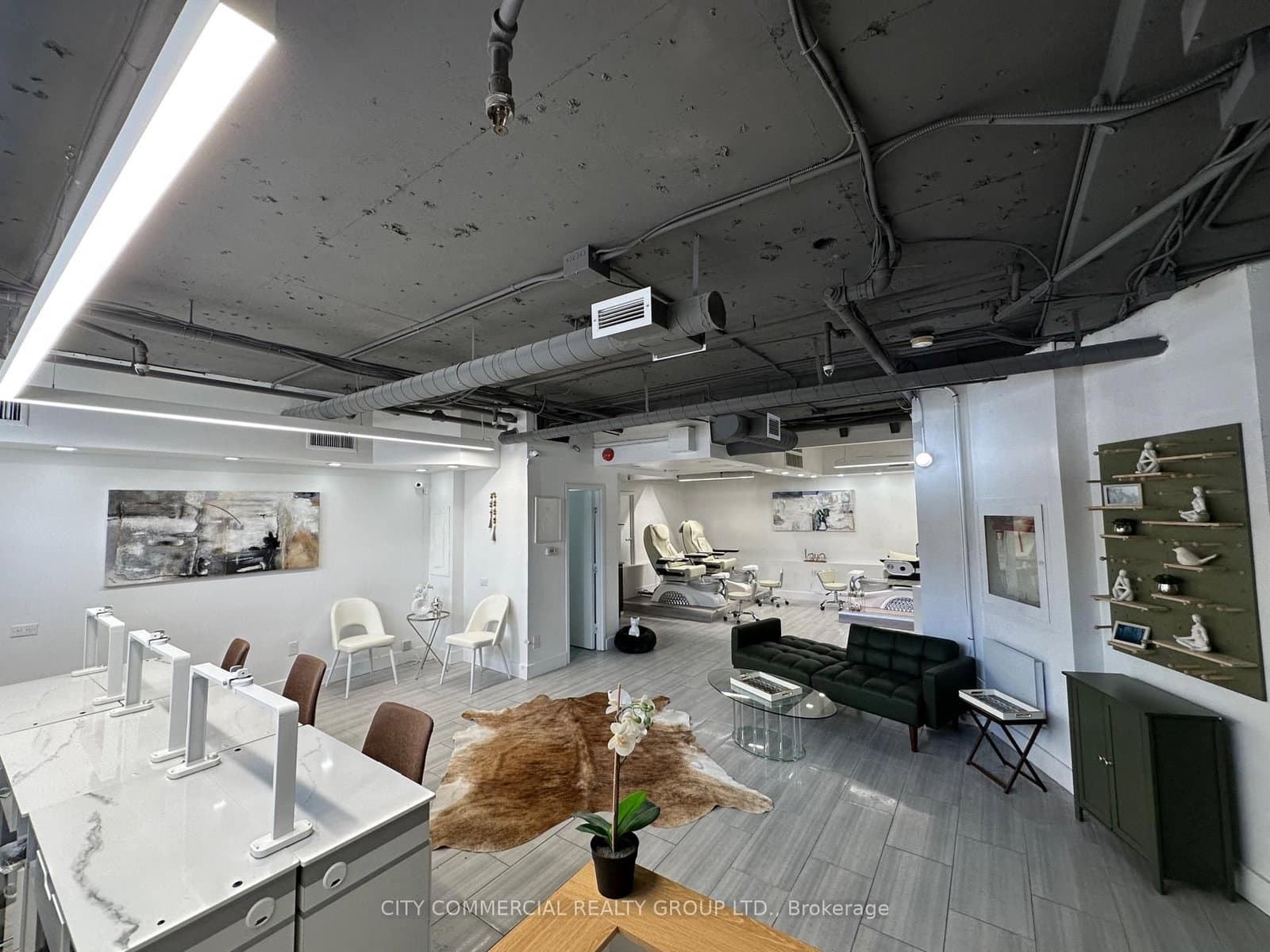 1300 Bay Street, Unit LL2 and LL3 thumbnail 2
