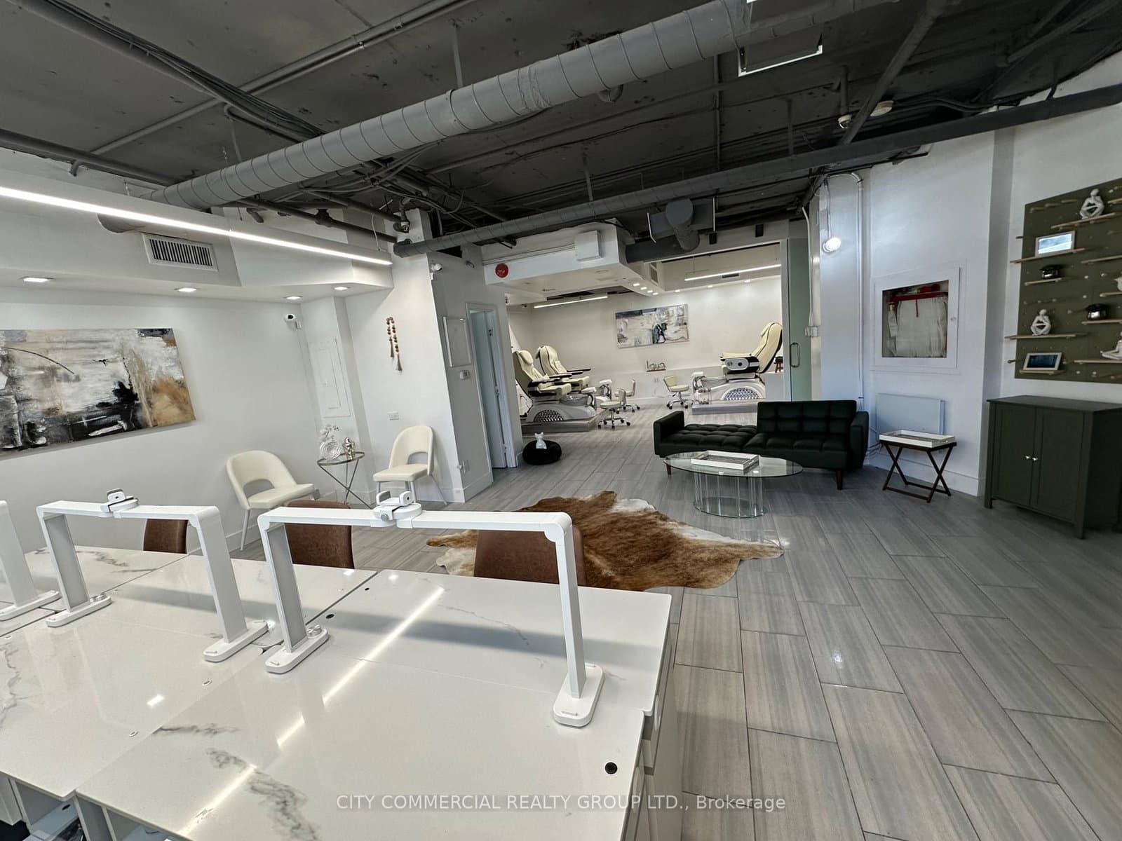 1300 Bay Street, Unit LL2 and LL3 thumbnail 4