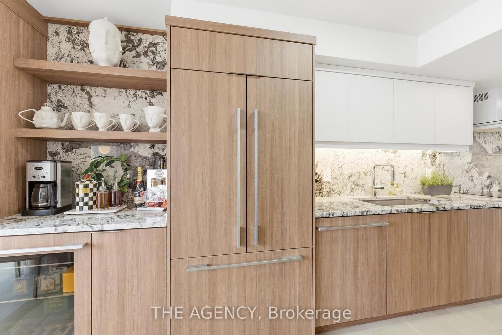900 Yonge Street, Unit 902 thumbnail 19