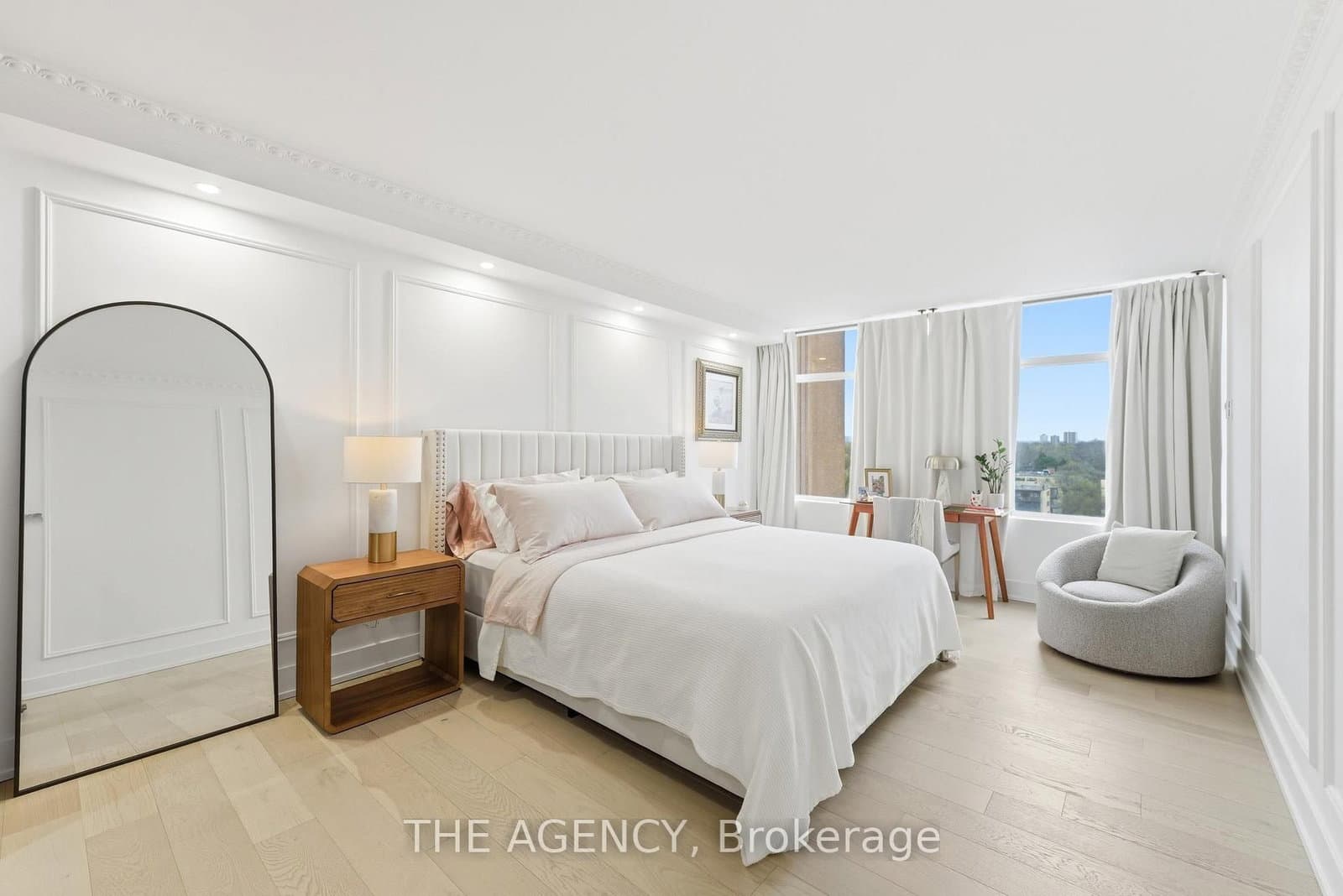 900 Yonge Street, Unit 902 thumbnail 26