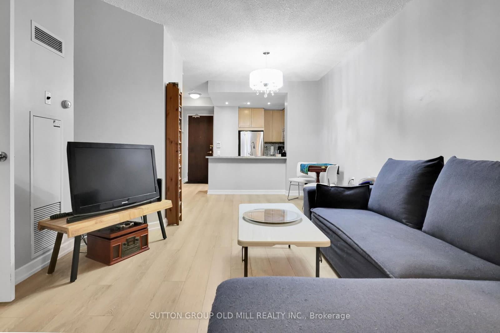 85 Bloor Street E, Unit 1207 thumbnail 19