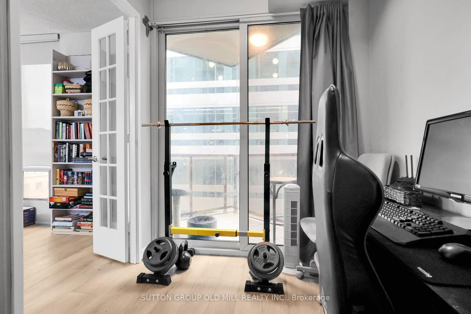 85 Bloor Street E, Unit 1207 thumbnail 24