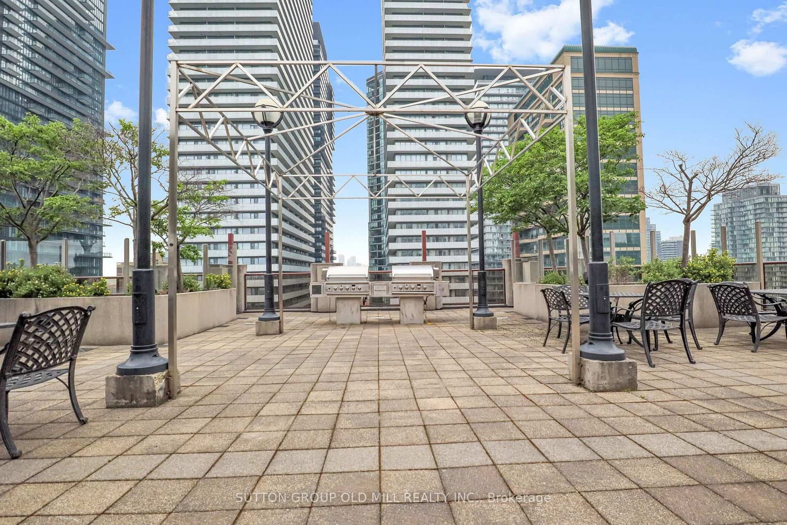 85 Bloor Street E, Unit 1207 thumbnail 30