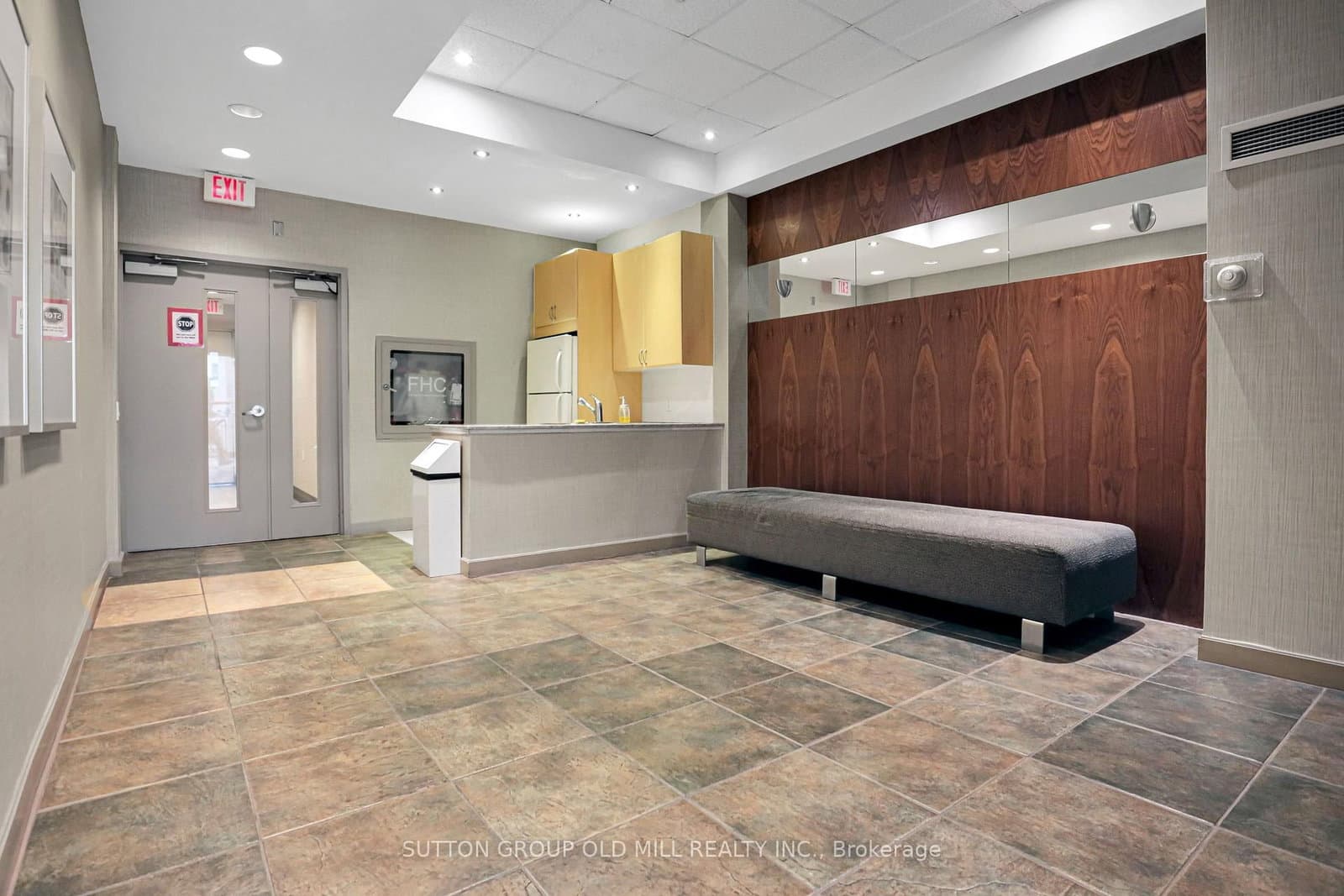 85 Bloor Street E, Unit 1207 thumbnail 40