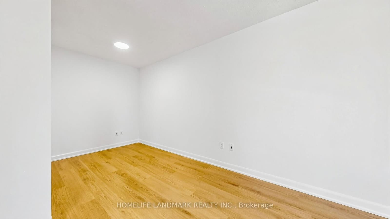 33 Sheppard Avenue E, Unit 1105 thumbnail 12