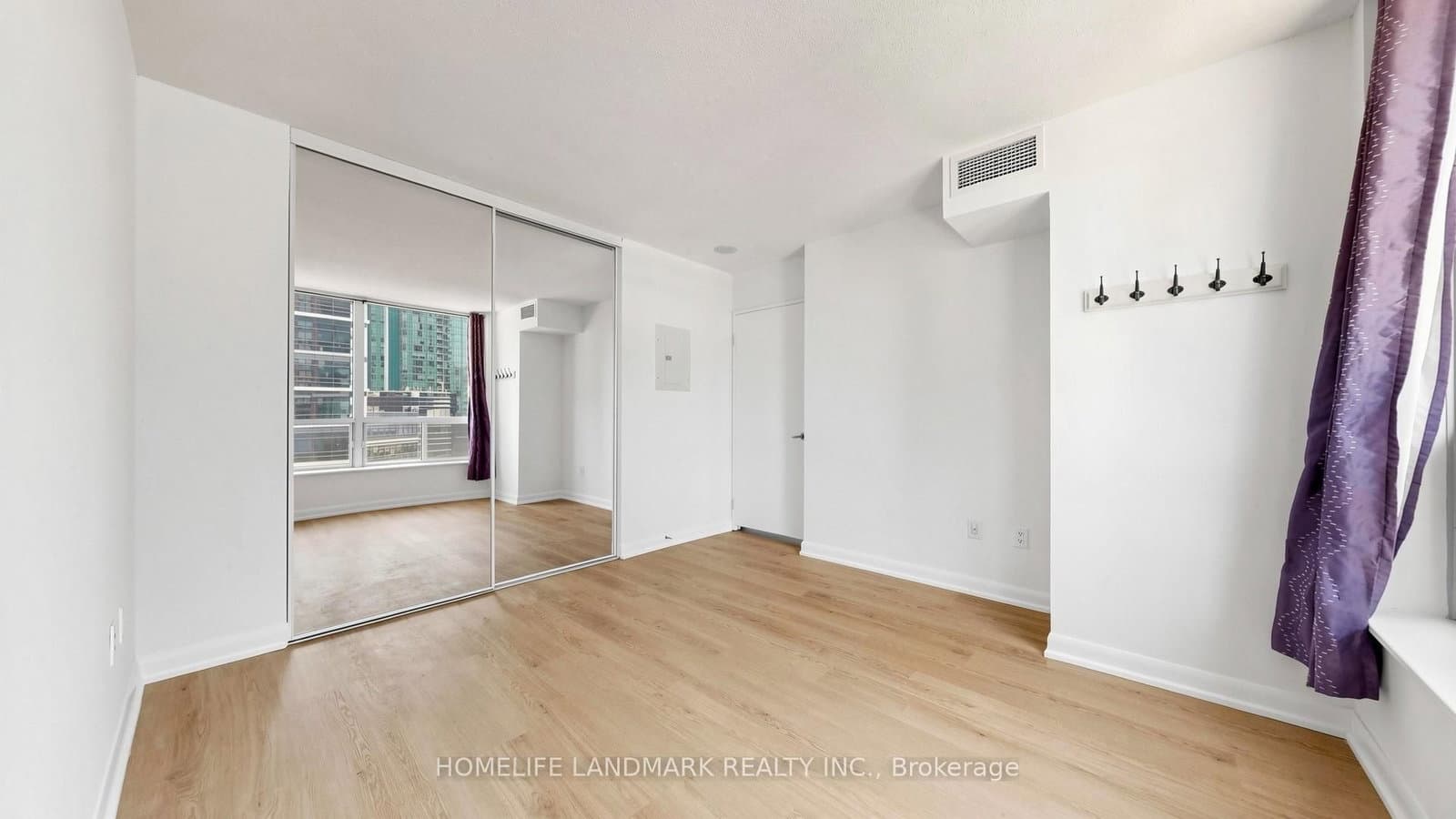 33 Sheppard Avenue E, Unit 1105 thumbnail 19