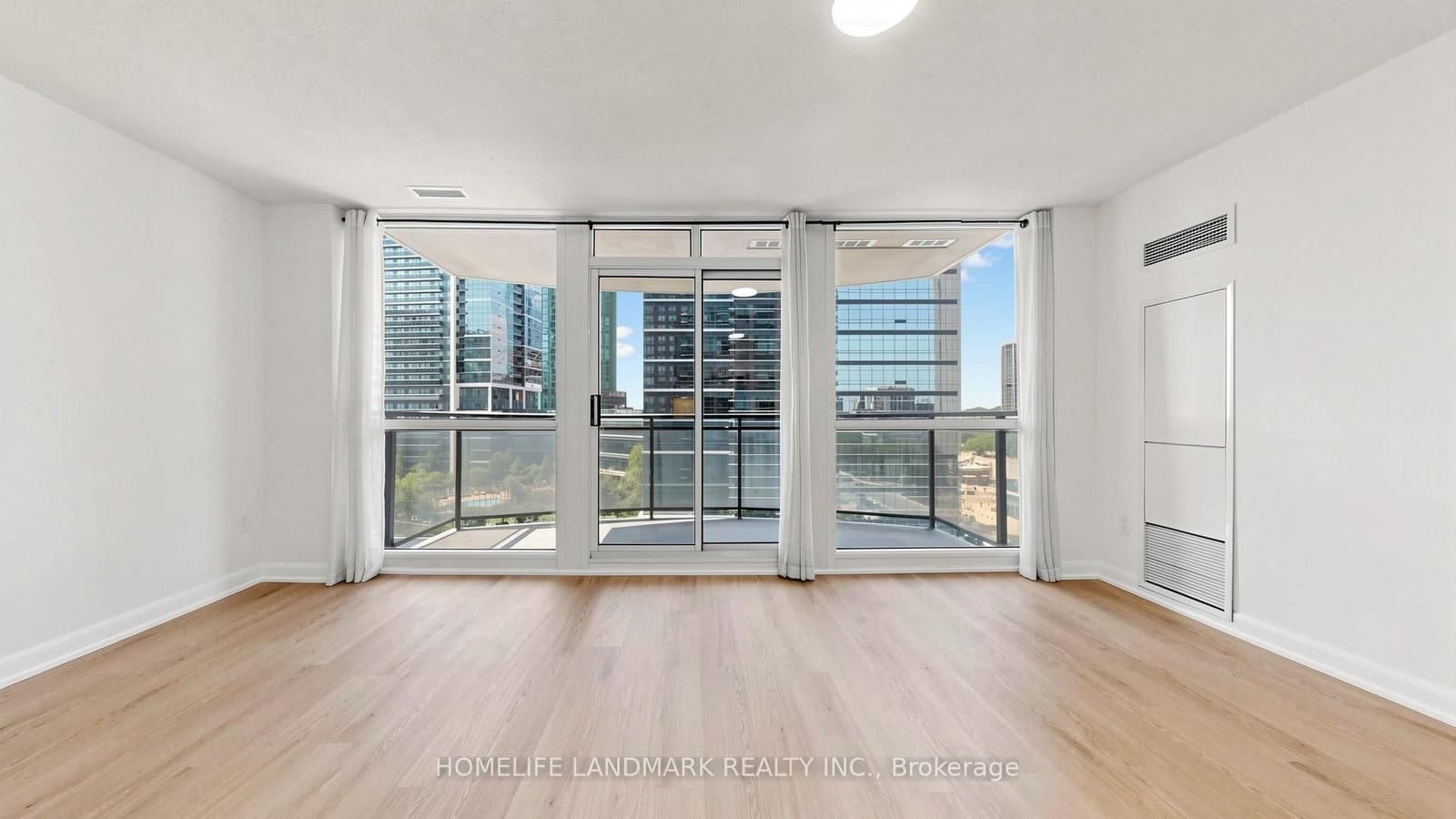 33 Sheppard Avenue E, Unit 1105 thumbnail 3