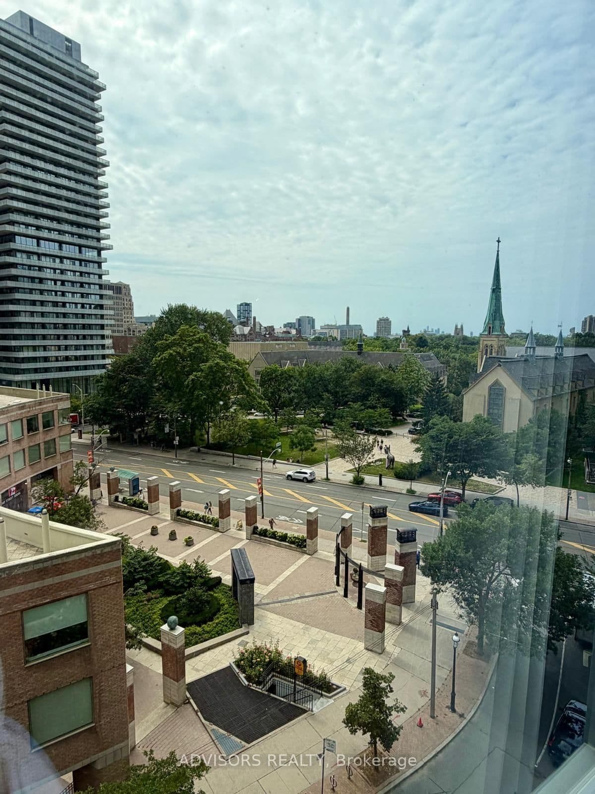 1055 Bay Street, Unit 807 - Image 1
