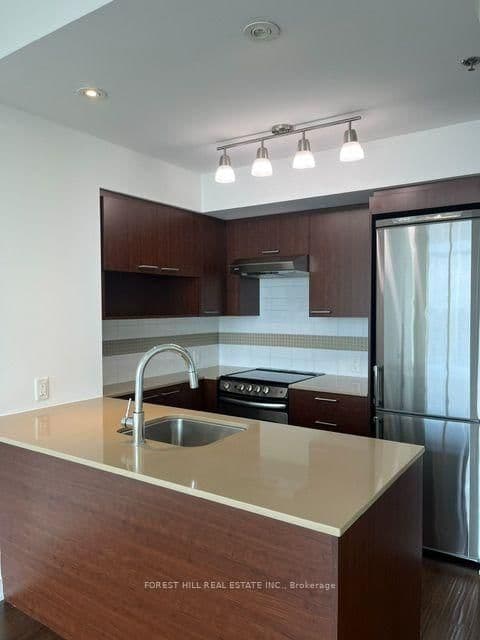 320 Tweedsmuir Avenue, Unit 2010 thumbnail 13