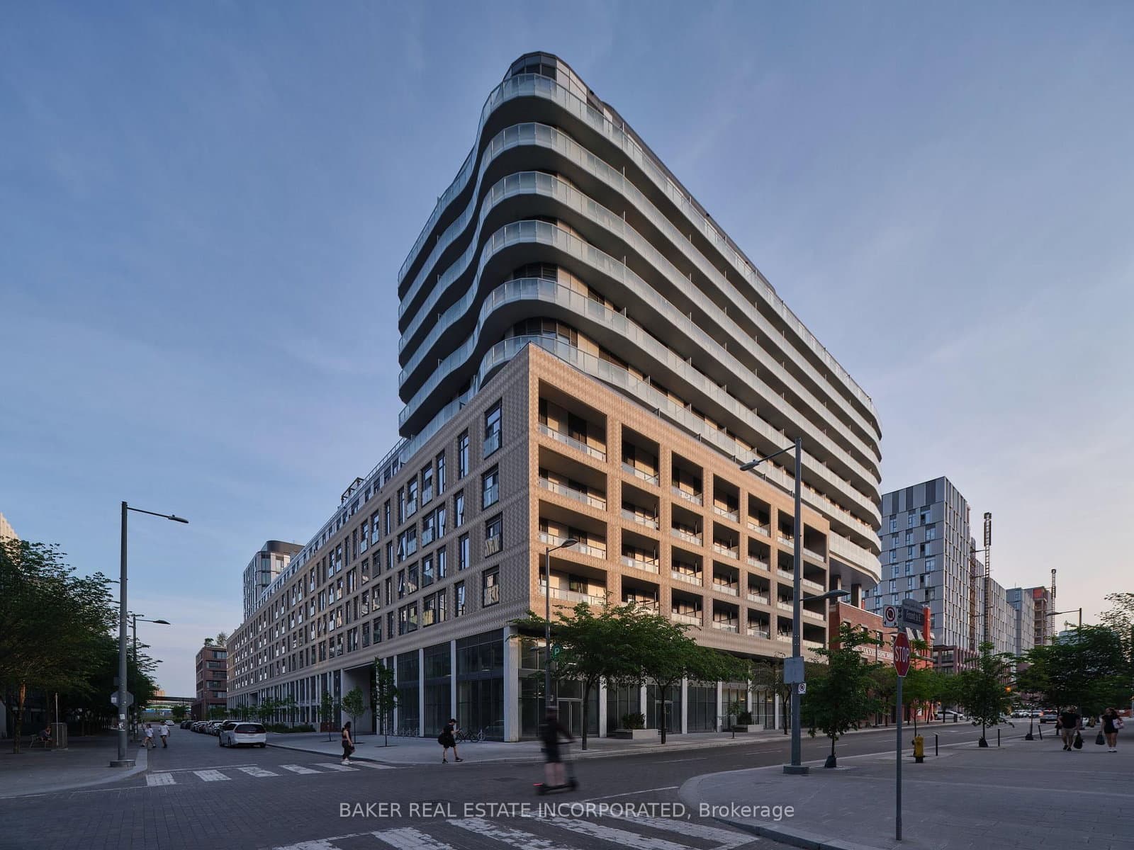 425 Front Street E, Unit 907