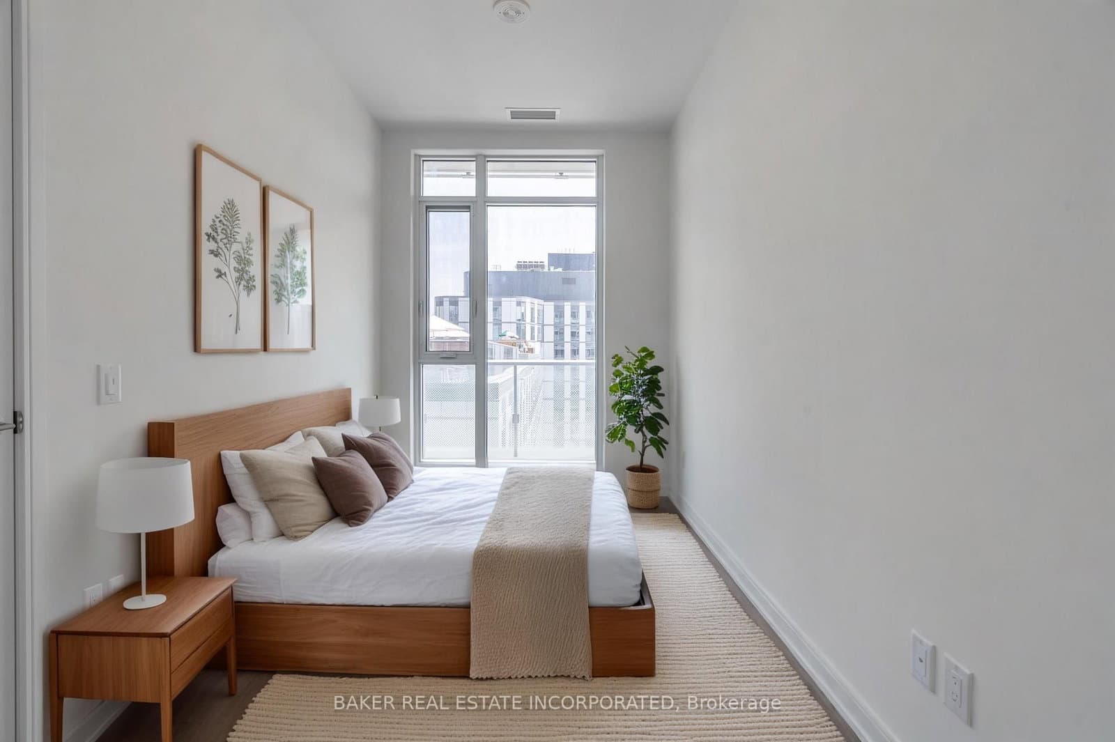 425 Front Street E, Unit 907 thumbnail 2