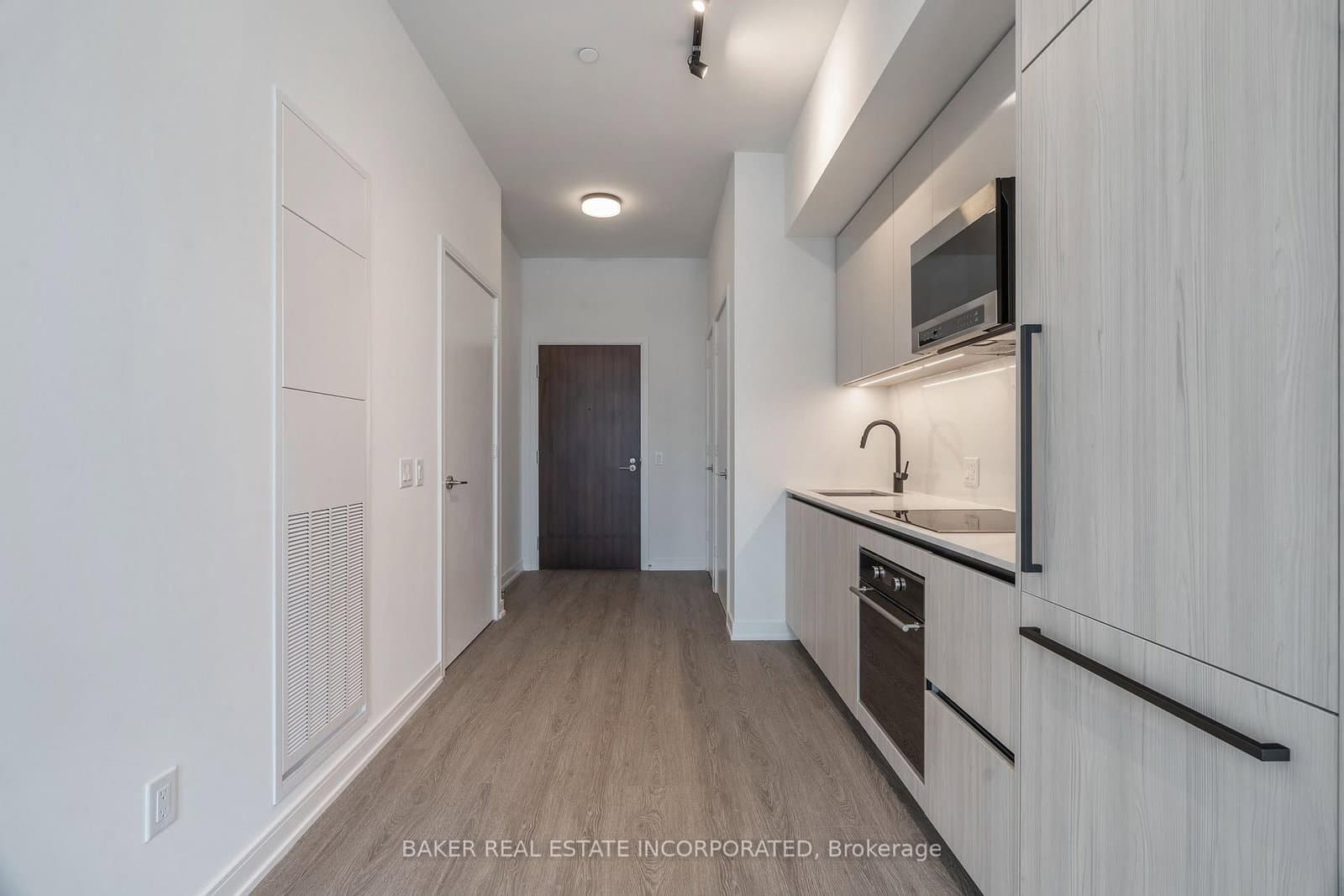 425 Front Street E, Unit 907 thumbnail 9
