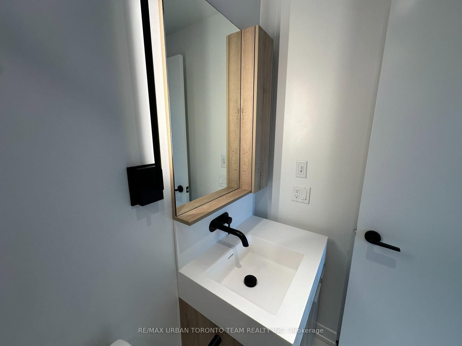117 Broadway Avenue, Unit 418 thumbnail 10