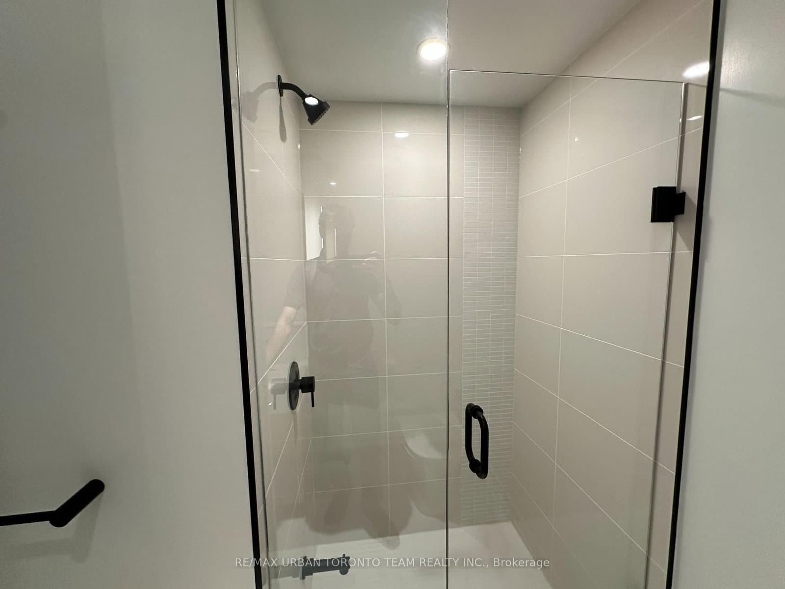 117 Broadway Avenue, Unit 418 thumbnail 16