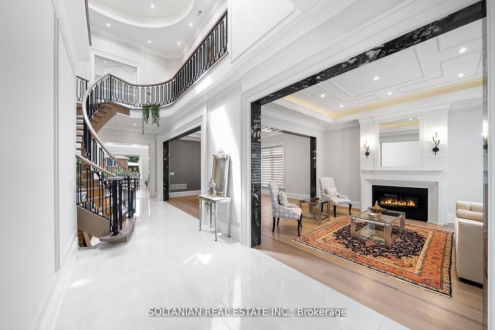 319 Betty Ann Drive thumbnail 14