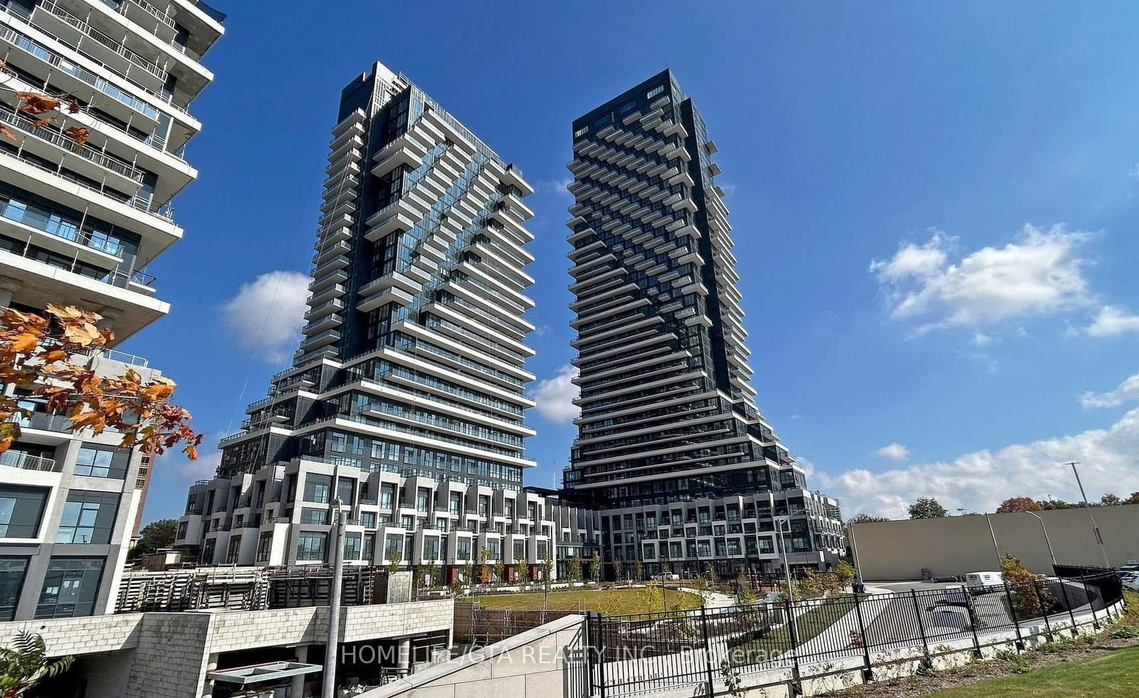 30 Inn On The Park Drive, Unit 3806 - Image 1
