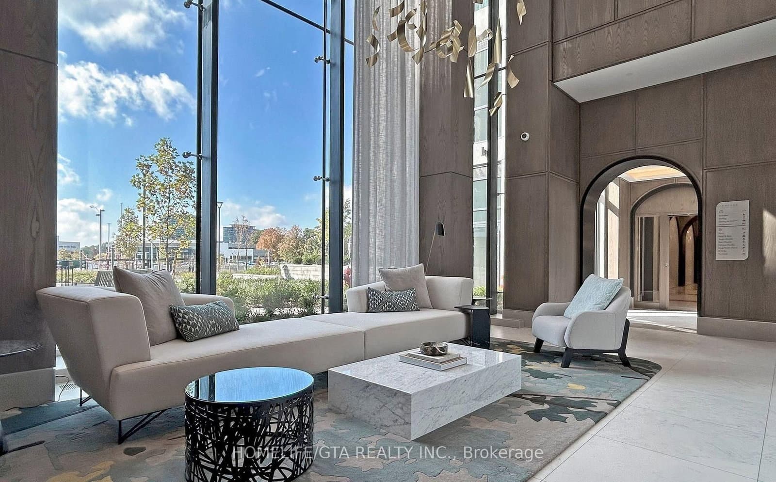 30 Inn On The Park Drive, Unit 3806 thumbnail 9