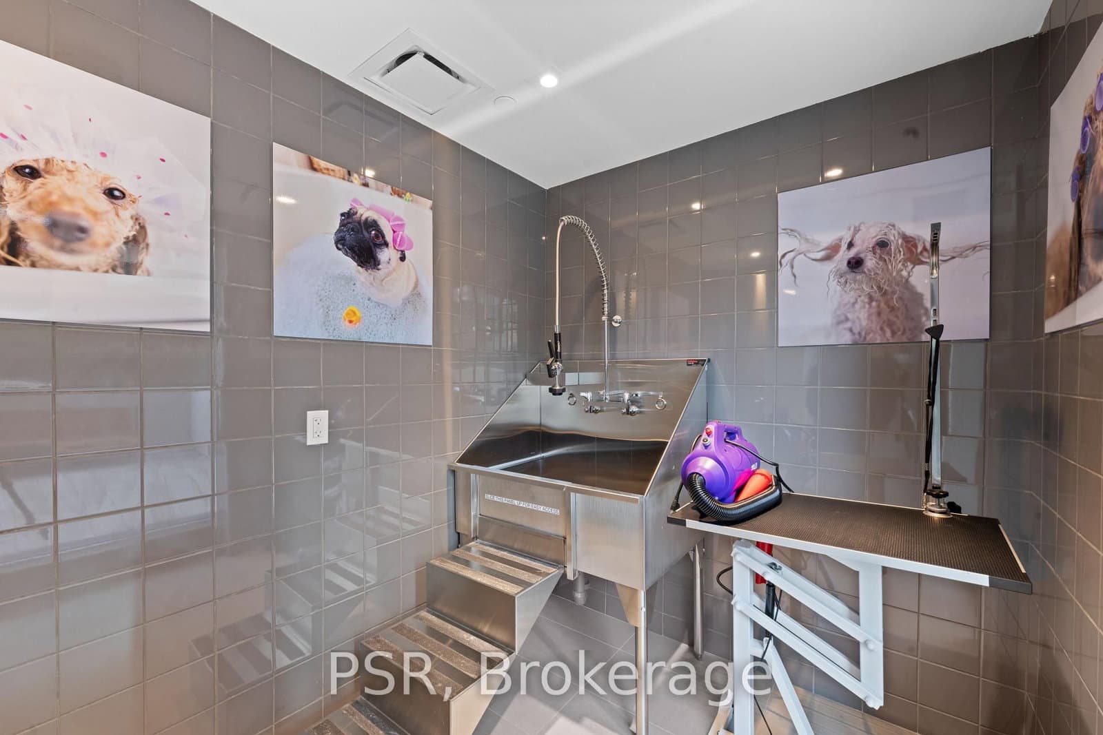 101 Roehampton Avenue, Unit 2410 thumbnail 31