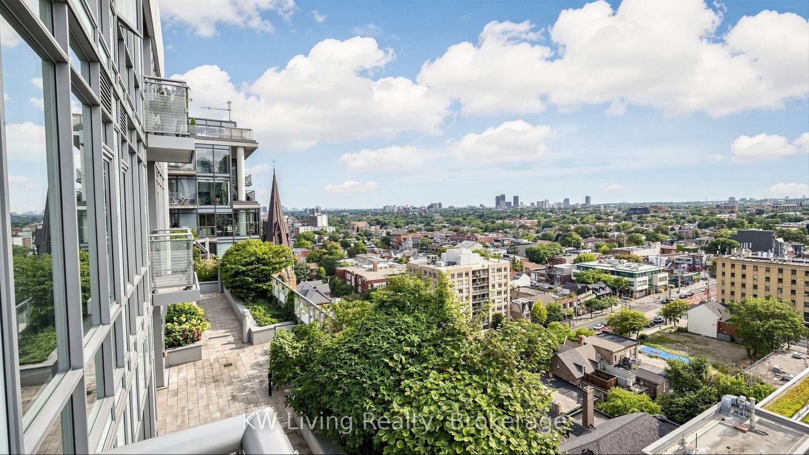 525 Adelaide Street W, Unit LPH10 - Image 1