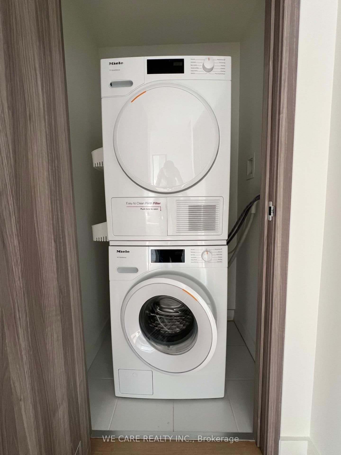 95 Mcmahon Drive, Unit 4006 thumbnail 10