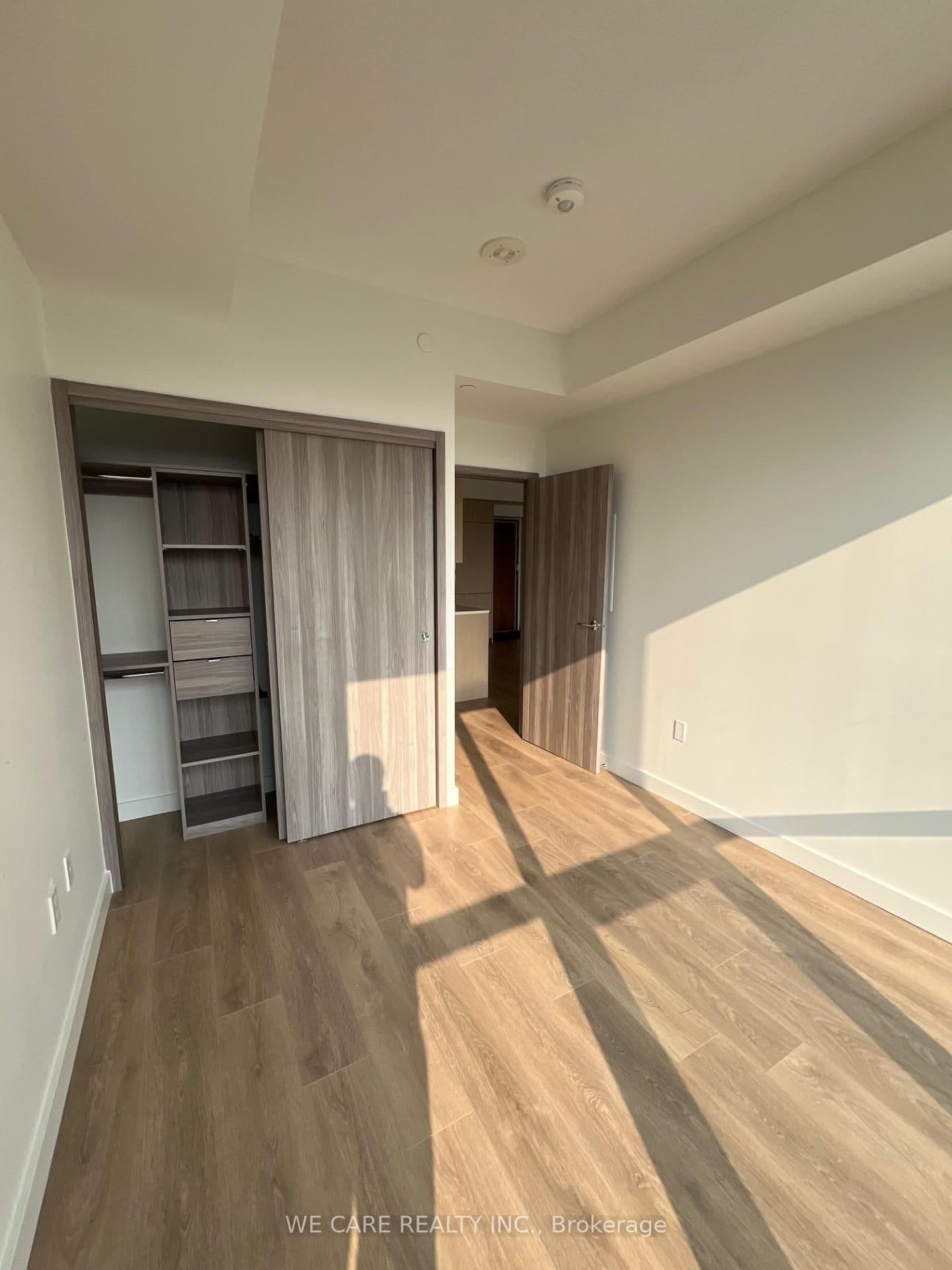 95 Mcmahon Drive, Unit 4006 thumbnail 6