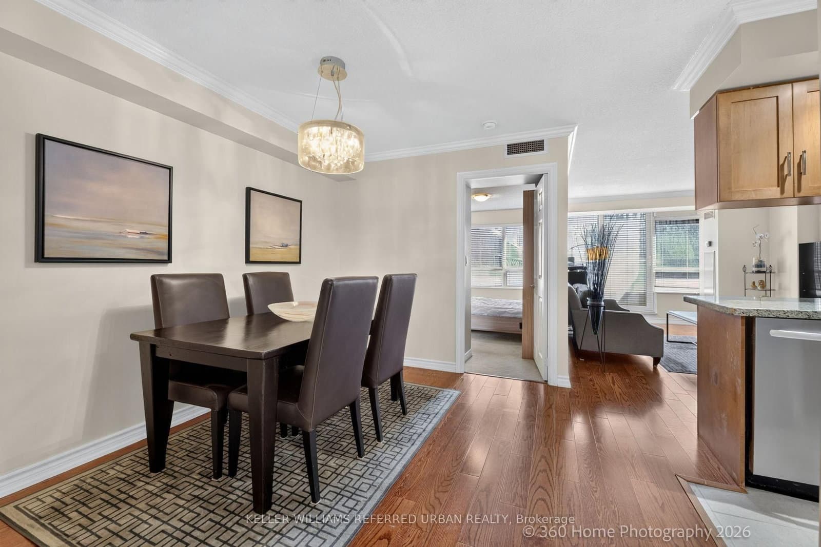 250 Wellington Street W, Unit 339 thumbnail 7
