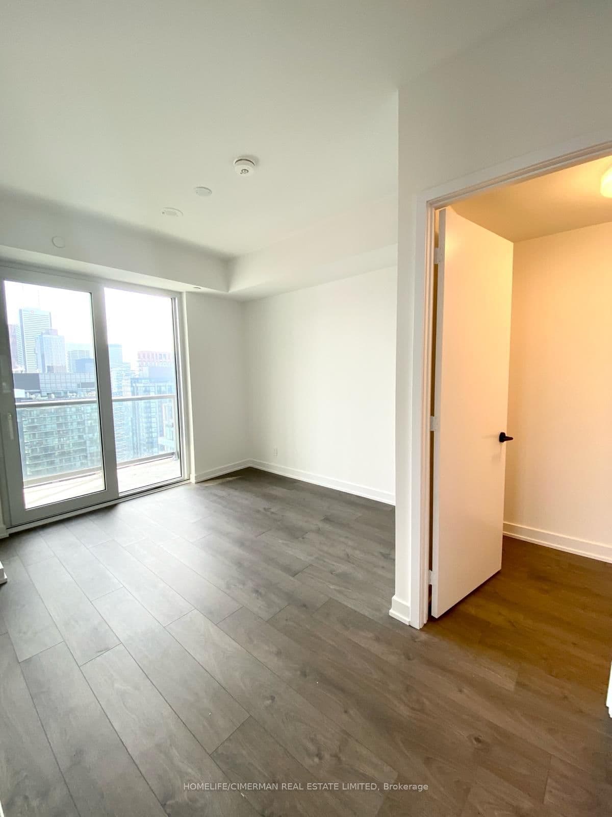 108 PETER Street, Unit 4902 thumbnail 8