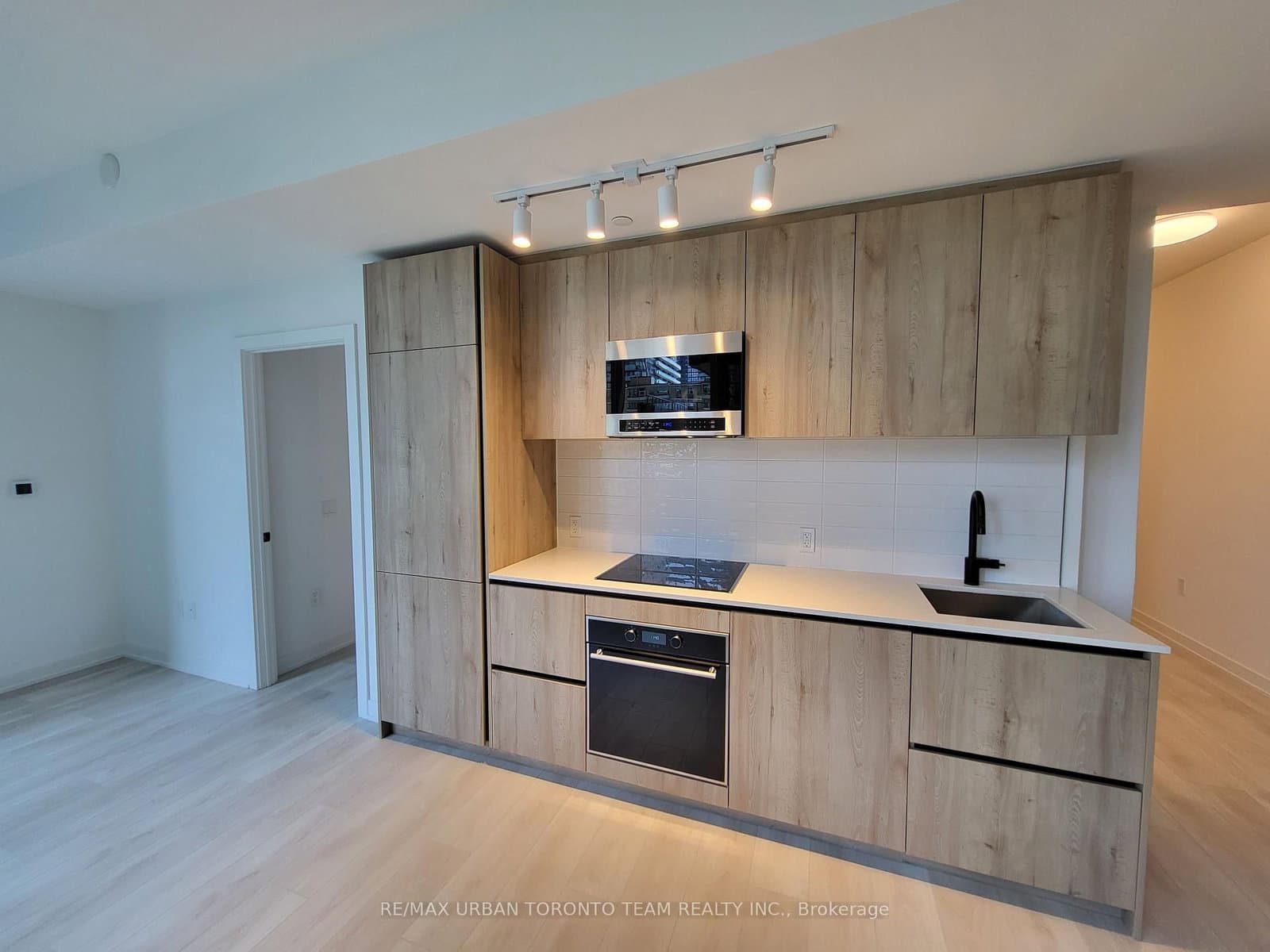 117 broadway Avenue, Unit 801 thumbnail 7