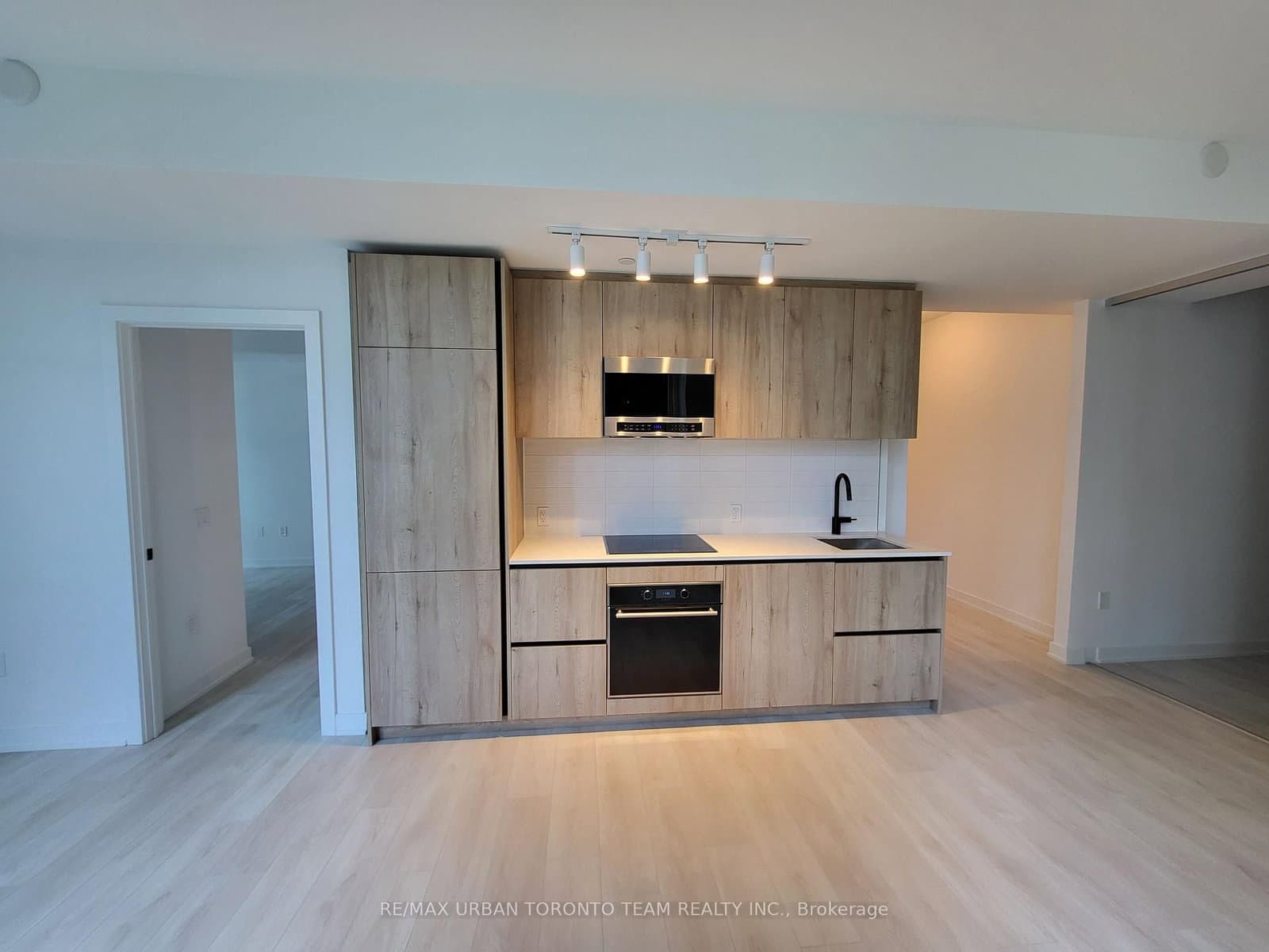 117 broadway Avenue, Unit 801 thumbnail 8