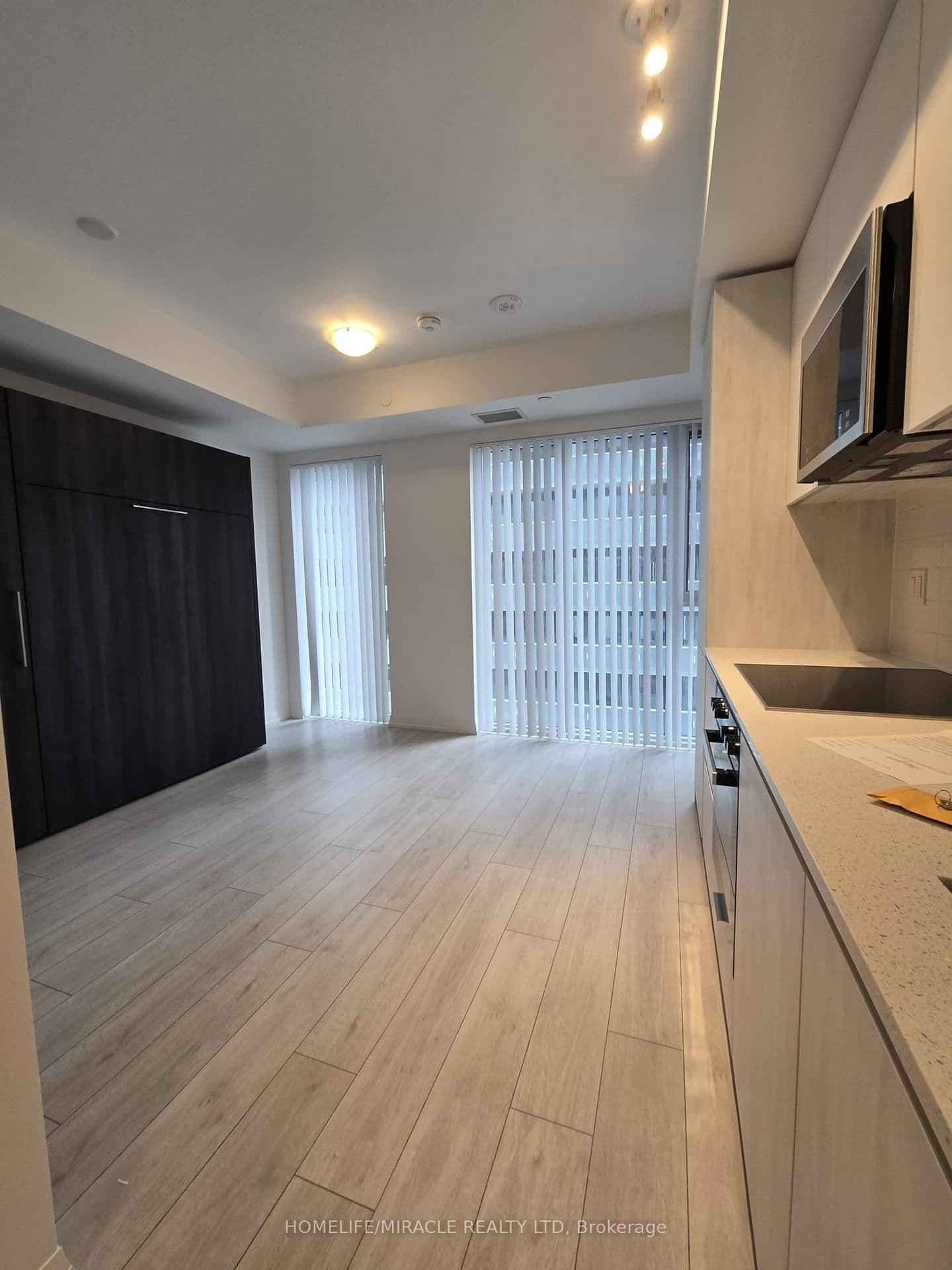 400 King Street, Unit 2301 thumbnail 12