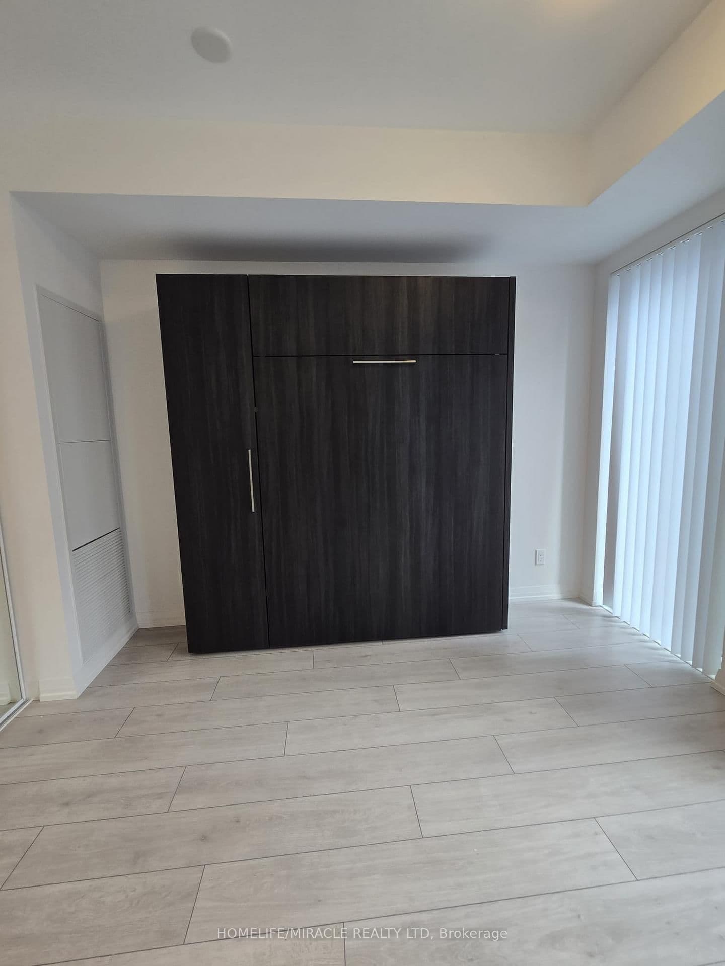 400 King Street, Unit 2301 thumbnail 8