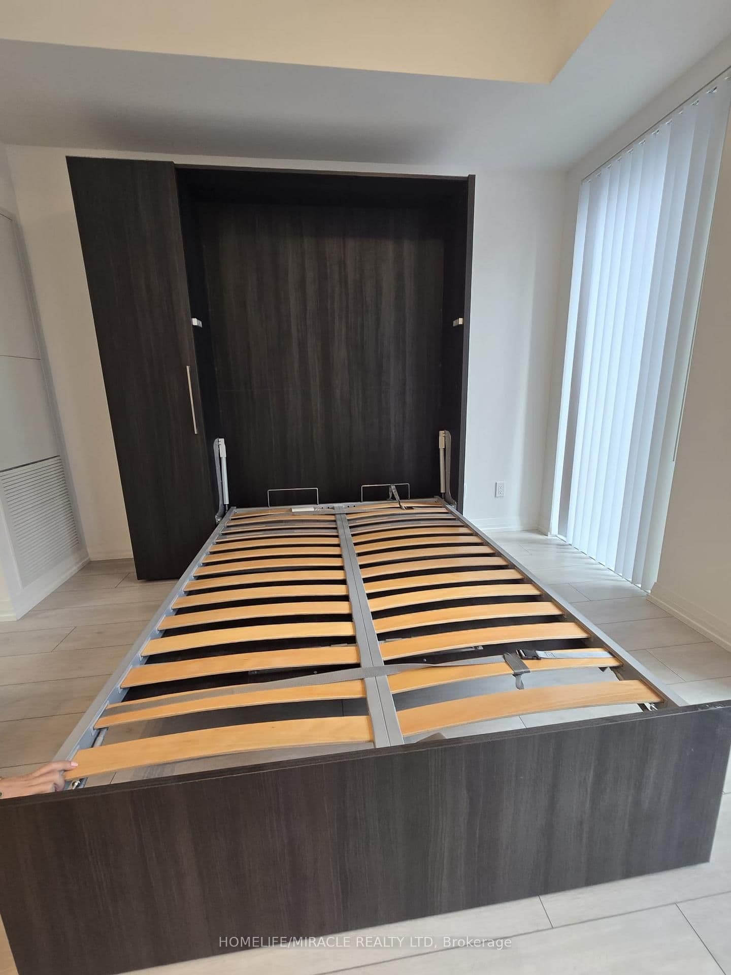 400 King Street, Unit 2301 thumbnail 9