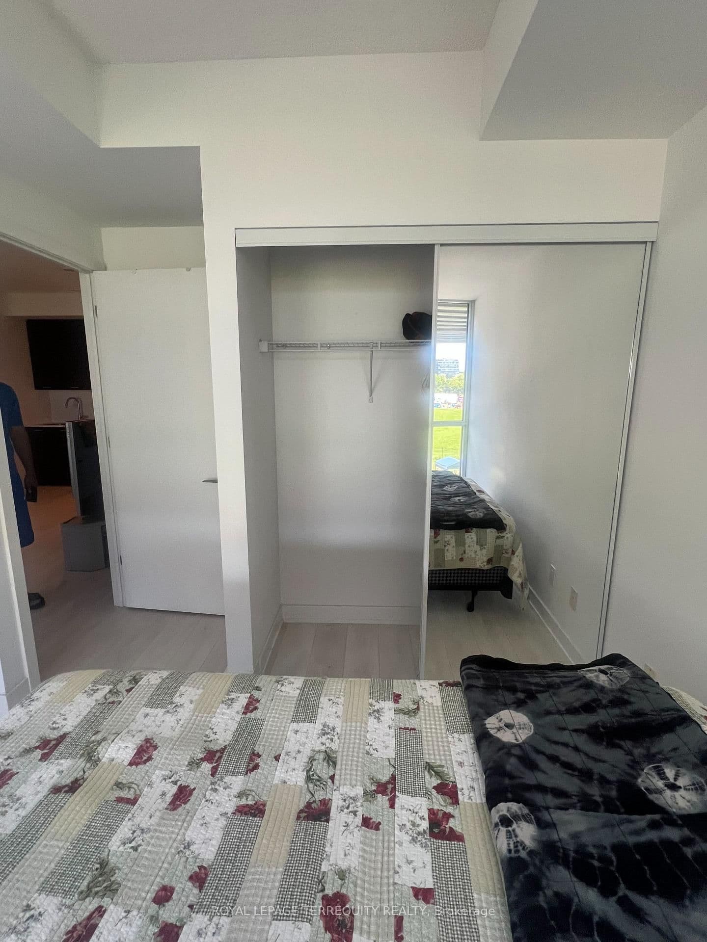 50 Bruyeres Mews, Unit 532 thumbnail 6