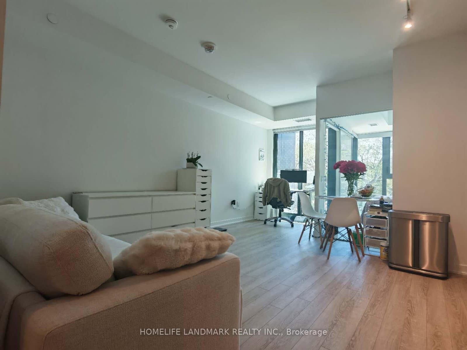 250 Lawrence Avenue W, Unit 310 thumbnail 4
